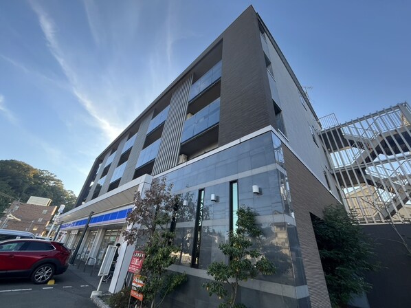 ベルフラワー嵐山の物件外観写真